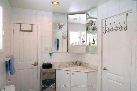 Photo 17 at 35 Valentine Drive, Donalda, Toronto