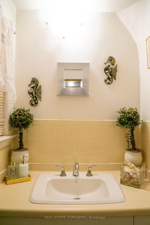 Photo 21 at 35 Valentine Drive, Donalda, Toronto