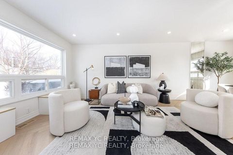 Photo 2 at 87 Woodfern Drive, Ionview, Toronto
