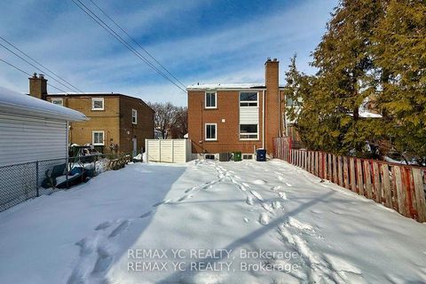 Photo 33 at 87 Woodfern Drive, Ionview, Toronto