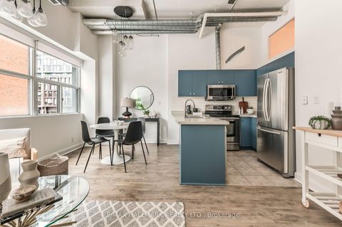 Photo 5 at 202 - 700 King Street W, Waterfront Communities C1, Toronto