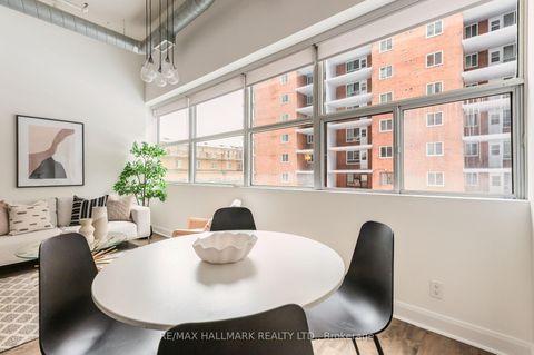 Photo 8 at 202 - 700 King Street W, Waterfront Communities C1, Toronto