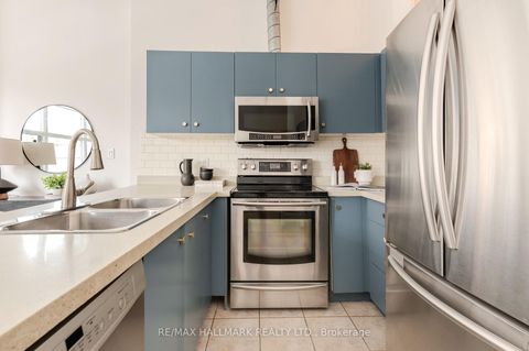 Photo 9 at 202 - 700 King Street W, Waterfront Communities C1, Toronto