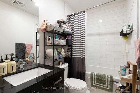 Photo 10 at 206 - 39 Brant Street, Waterfront Communities C1, Toronto