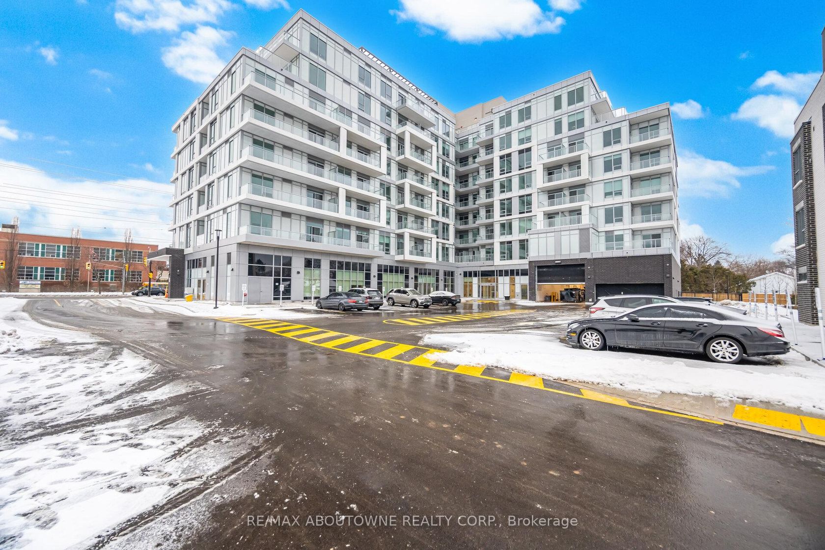 PH05 - 500 Plains Road E, LaSalle, Burlington 