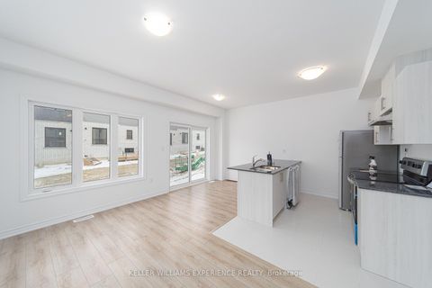 Photo 4 at 12 Wagon Lane, Rural Barrie Southeast, Barrie