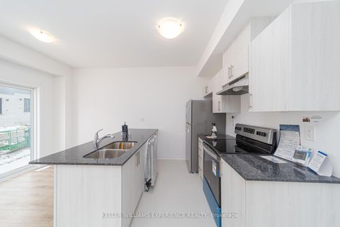 Photo 7 at 12 Wagon Lane, Rural Barrie Southeast, Barrie