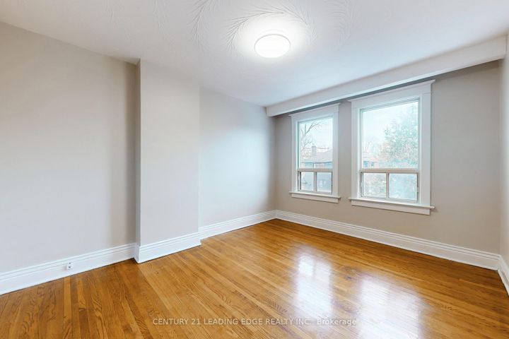 Photo 27 at 296 MONTROSE Avenue, Little Italy, Toronto