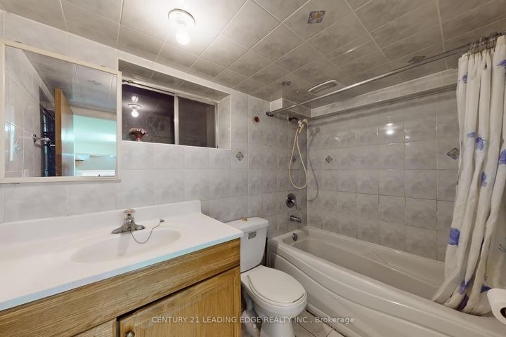 Photo 47 at 296 MONTROSE Avenue, Little Italy, Toronto