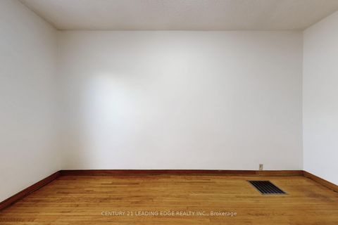 Photo 21 at 296 MONTROSE Avenue, Little Italy, Toronto