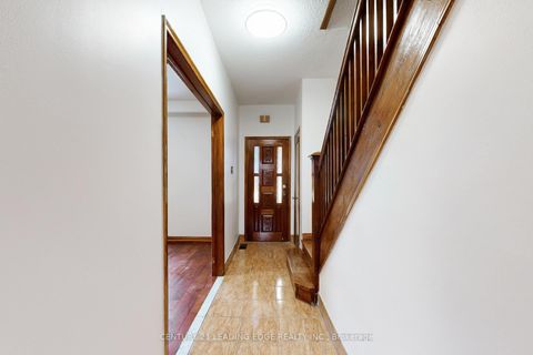 Photo 24 at 296 MONTROSE Avenue, Little Italy, Toronto