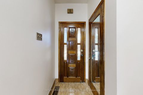 Photo 25 at 296 MONTROSE Avenue, Little Italy, Toronto