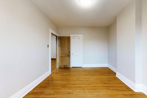 Photo 29 at 296 MONTROSE Avenue, Little Italy, Toronto