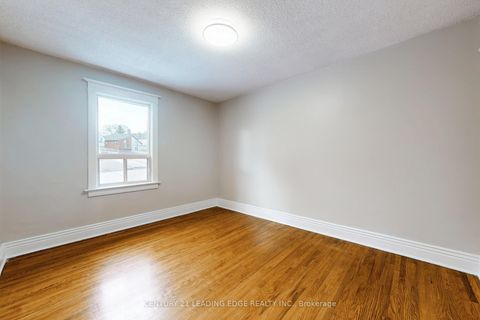 Photo 30 at 296 MONTROSE Avenue, Little Italy, Toronto