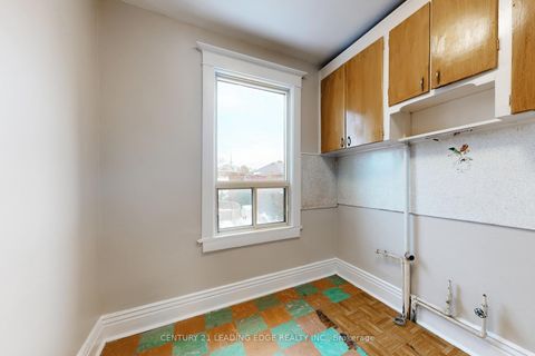 Photo 37 at 296 MONTROSE Avenue, Little Italy, Toronto