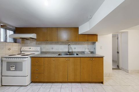 Photo 43 at 296 MONTROSE Avenue, Little Italy, Toronto