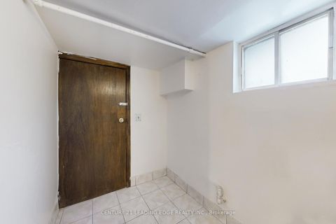 Photo 46 at 296 MONTROSE Avenue, Little Italy, Toronto