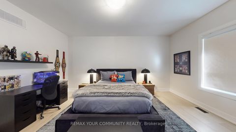 Photo 33 at 85A ELM GROVE Avenue, Oak Ridges, Richmond Hill