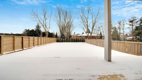 Photo 39 at 85A ELM GROVE Avenue, Oak Ridges, Richmond Hill