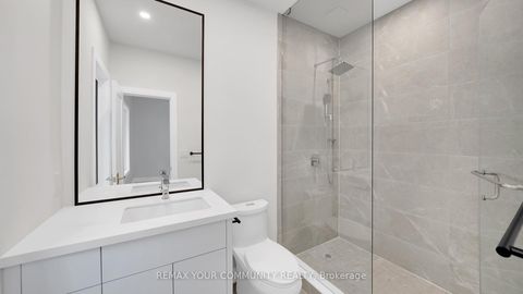 Photo 43 at 85A ELM GROVE Avenue, Oak Ridges, Richmond Hill