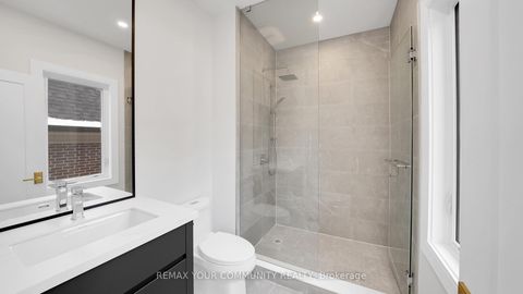 Photo 44 at 85A ELM GROVE Avenue, Oak Ridges, Richmond Hill