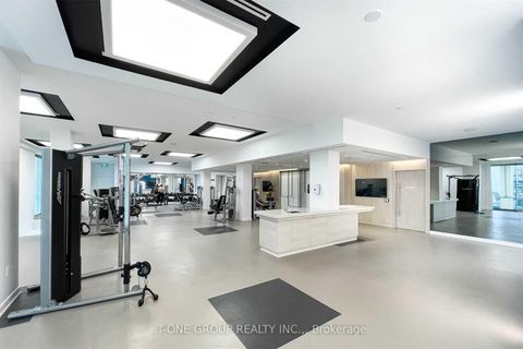 Photo 13 at 2808 - 99 Broadway Avenue, Mount Pleasant West, Toronto