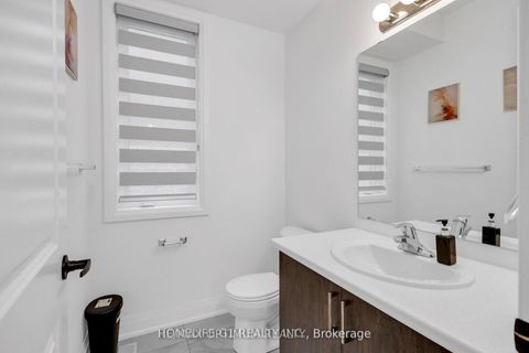 Photo 9 at 7 Barnyard Trail, Rural Barrie Southeast, Barrie