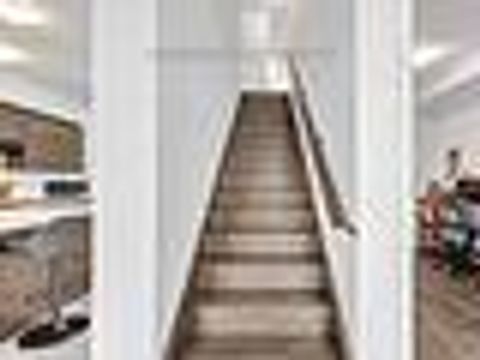 Photo 19 at 7 Barnyard Trail, Rural Barrie Southeast, Barrie