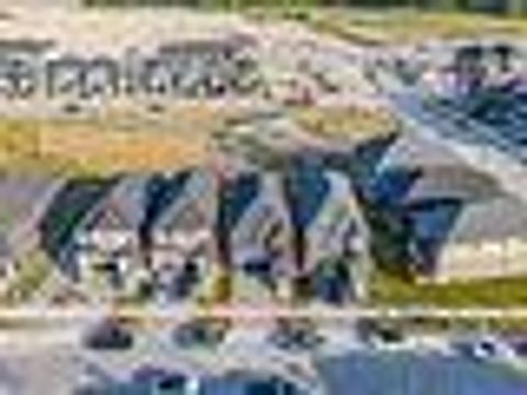 Photo 45 at 7 Barnyard Trail, Rural Barrie Southeast, Barrie