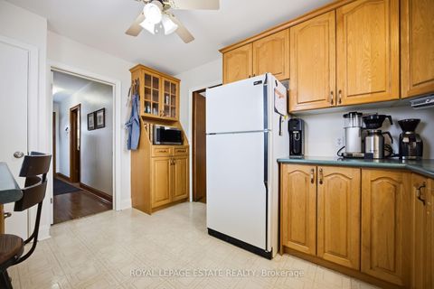 Photo 8 at 207 Clonmore Drive, Cliffside, Toronto