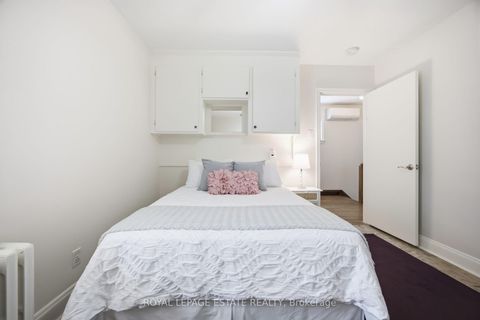 Photo 11 at 207 Clonmore Drive, Cliffside, Toronto