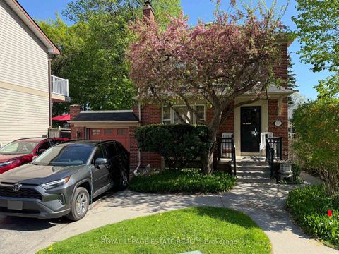 Photo 21 at 207 Clonmore Drive, Cliffside, Toronto