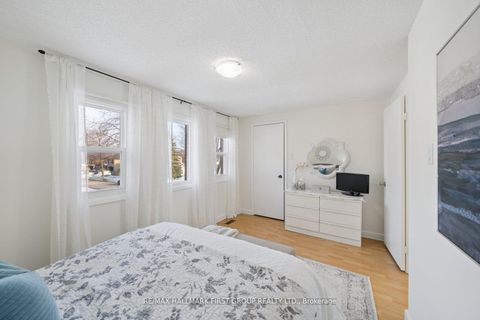 Photo 16 at 154 Radford Drive, Central West, Ajax