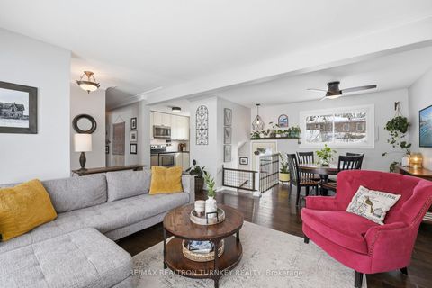 Photo 6 at 27 Marion Crescent, Wellington, Barrie