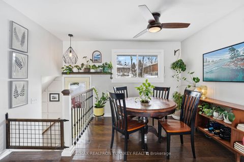 Photo 7 at 27 Marion Crescent, Wellington, Barrie