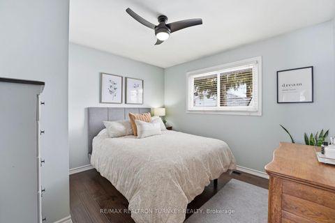 Photo 16 at 27 Marion Crescent, Wellington, Barrie