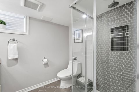 Photo 31 at 27 Marion Crescent, Wellington, Barrie