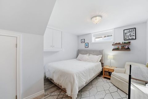 Photo 34 at 27 Marion Crescent, Wellington, Barrie