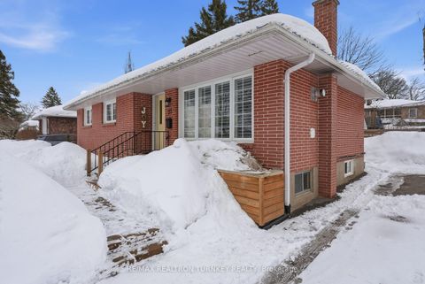 Photo 37 at 27 Marion Crescent, Wellington, Barrie