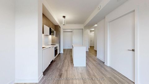 Photo 2 at 321 - 8888 Yonge Street, South Richvale, Richmond Hill