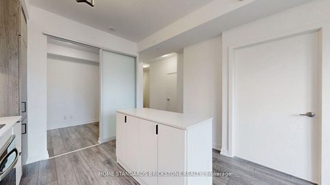 Photo 14 at 321 - 8888 Yonge Street, South Richvale, Richmond Hill