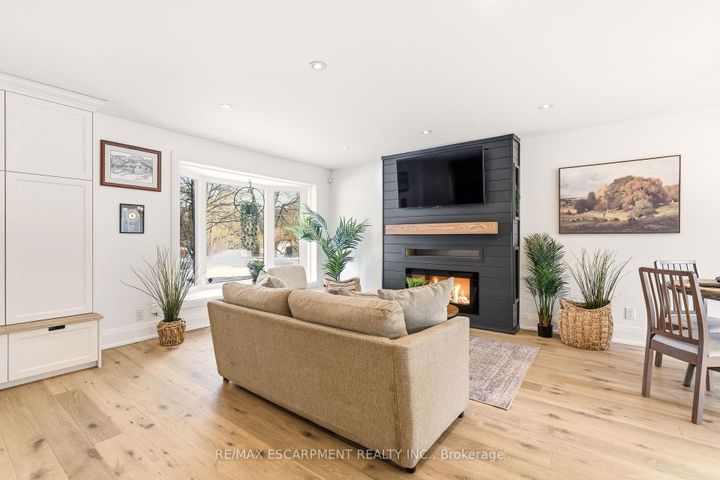 Photo 4 at 22 Rosebough Street, Greensville, Hamilton