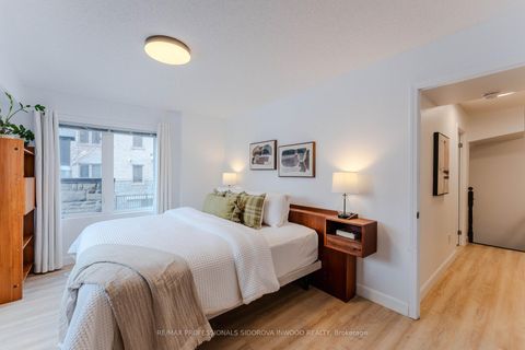 Photo 14 at 115 - 14 Foundry Avenue, Junction, Toronto