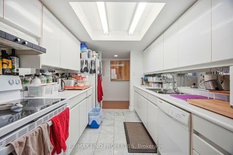 Photo 8 at 1203 - 33 University Avenue, Waterfront Communities C1, Toronto