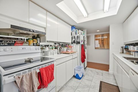 Photo 9 at 1203 - 33 University Avenue, Waterfront Communities C1, Toronto