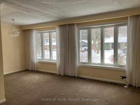 Photo 2 at 29 Rowatson Road, Guildwood, Toronto