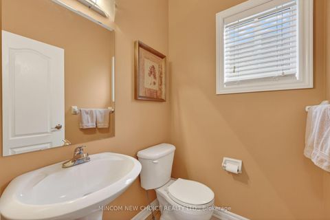 Photo 31 at 37 Westminster Circle, Shore, Barrie