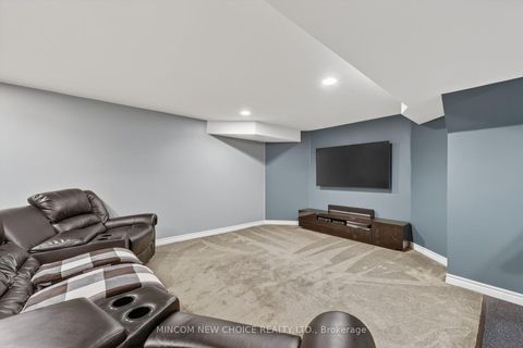 Photo 35 at 37 Westminster Circle, Shore, Barrie