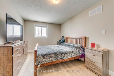 Photo 23 at 30 BRIGHTON Road, Georgian Drive, Barrie