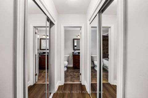 Photo 31 at 4 Silvergrove Road, Windfields, Toronto